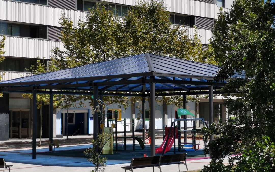 Txikileku – zona exterior – parque infantil cubierto